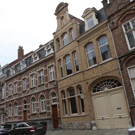 La Porte Cochere Hotell Ieper Eksteriør bilde