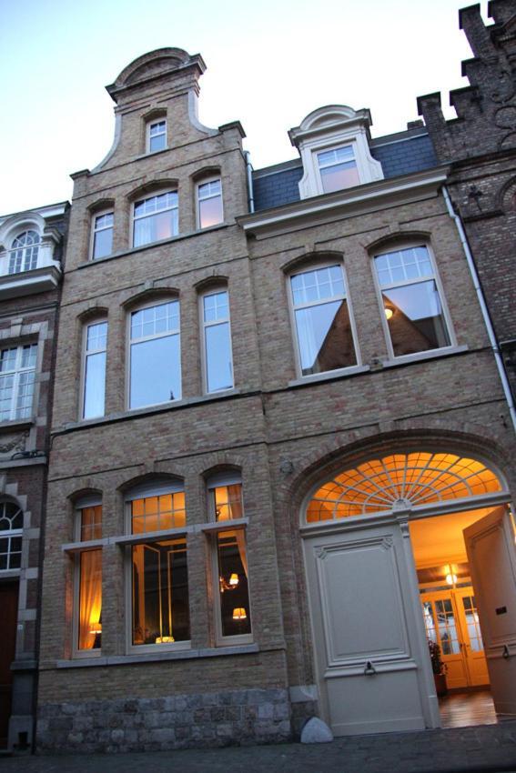 La Porte Cochere Hotell Ieper Eksteriør bilde